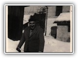 0051_Ladislav Hujer před garáží rok cca 1961